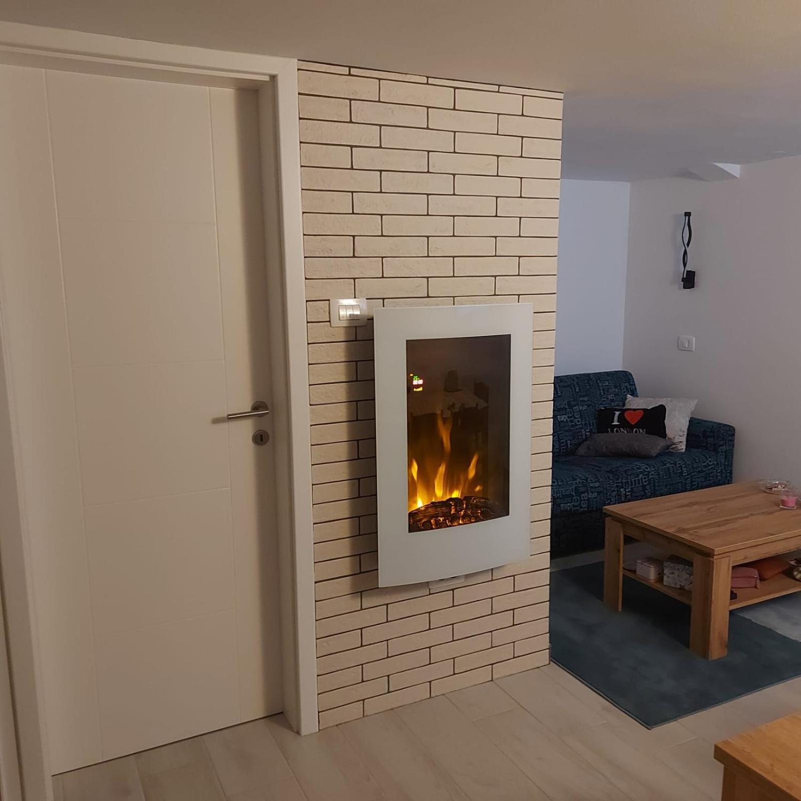 Apartmaji Sobe Zvezda Pobegi Exterior foto